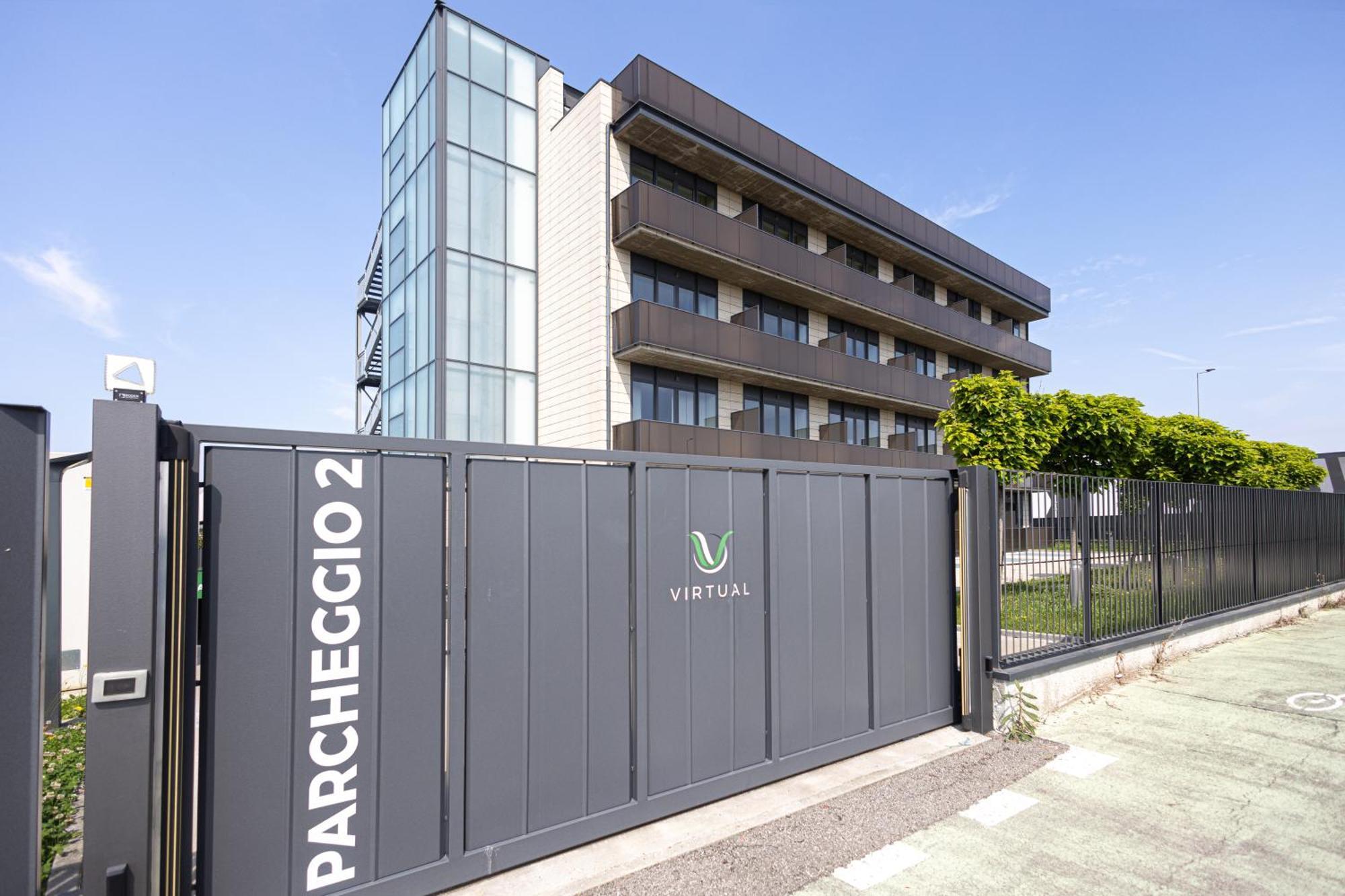 Aparthotel Virtual Opera Exterior foto